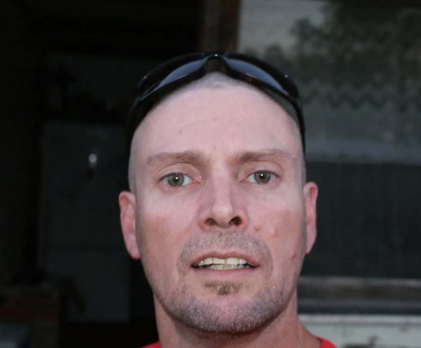 Rod (57), $450, Smoker, No pets, and No children