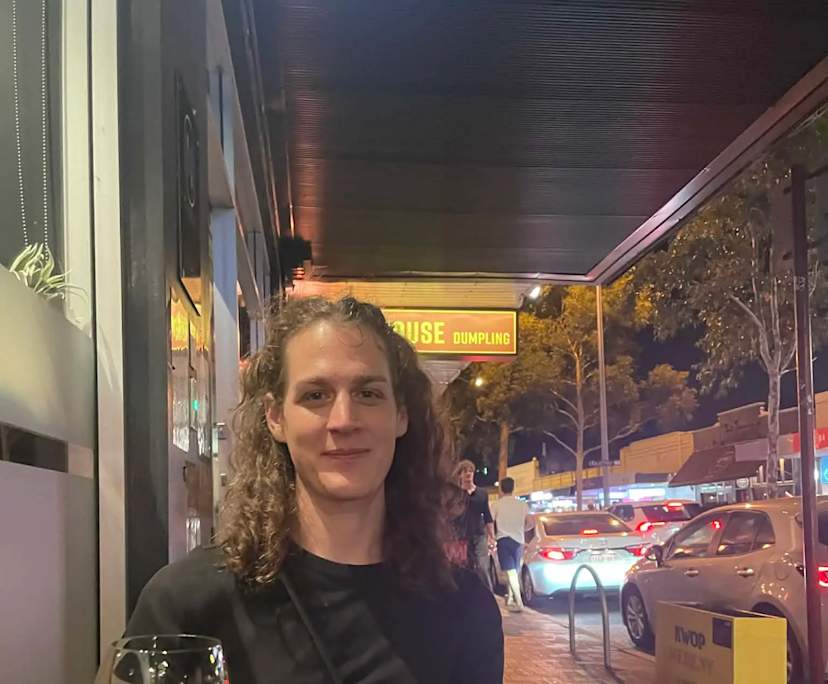 Kaia (28), $300, LGBTQIA+, Non-smoker, No pets, and No children