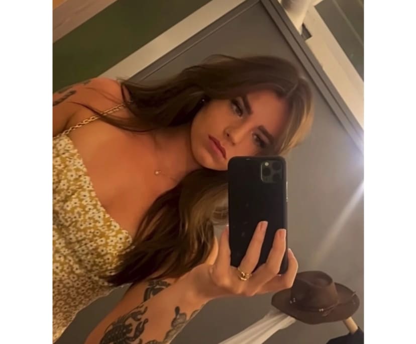 Jasmine (26) Looking in Currumbin, Coolangatta, By...