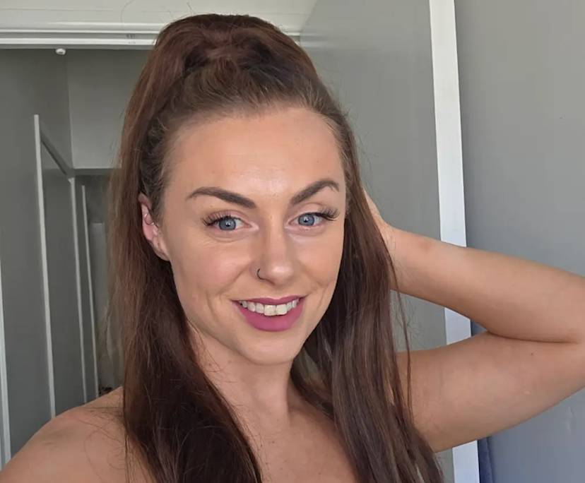 Zoe (34), $300, Non-smoker, No pets, No children, and LGBTQIA+