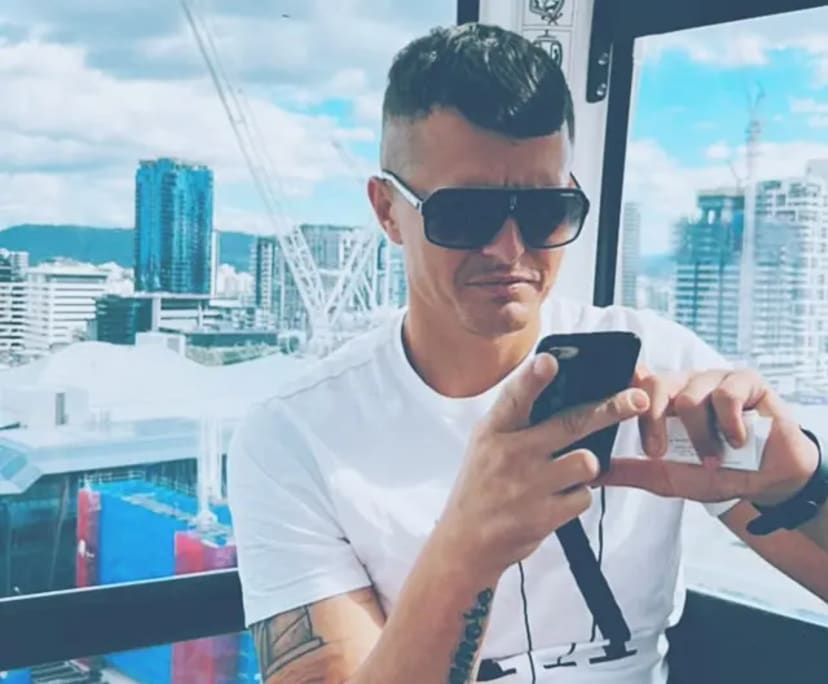 Dean Warburton (30) and Anastasia gibbins (22), $550, 