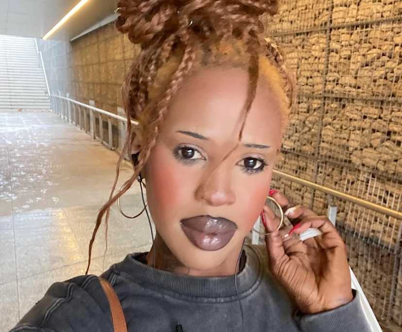 Veronica Dador (23), $300, Non-smoker, No pets, and No children