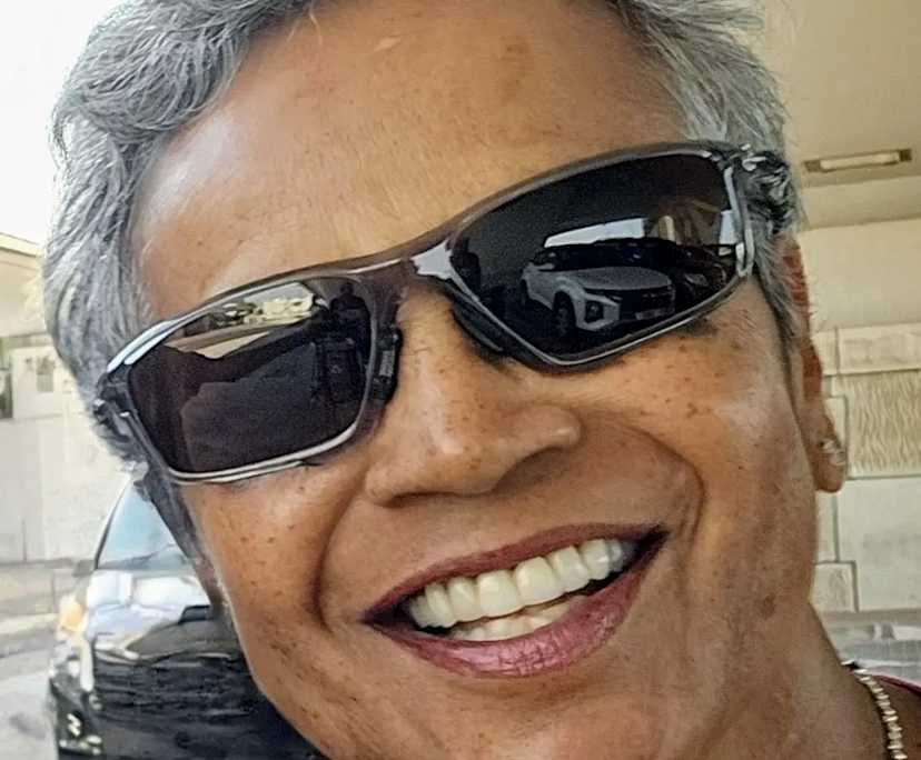 Mary (21), $350, Non-smoker, No pets, and No children