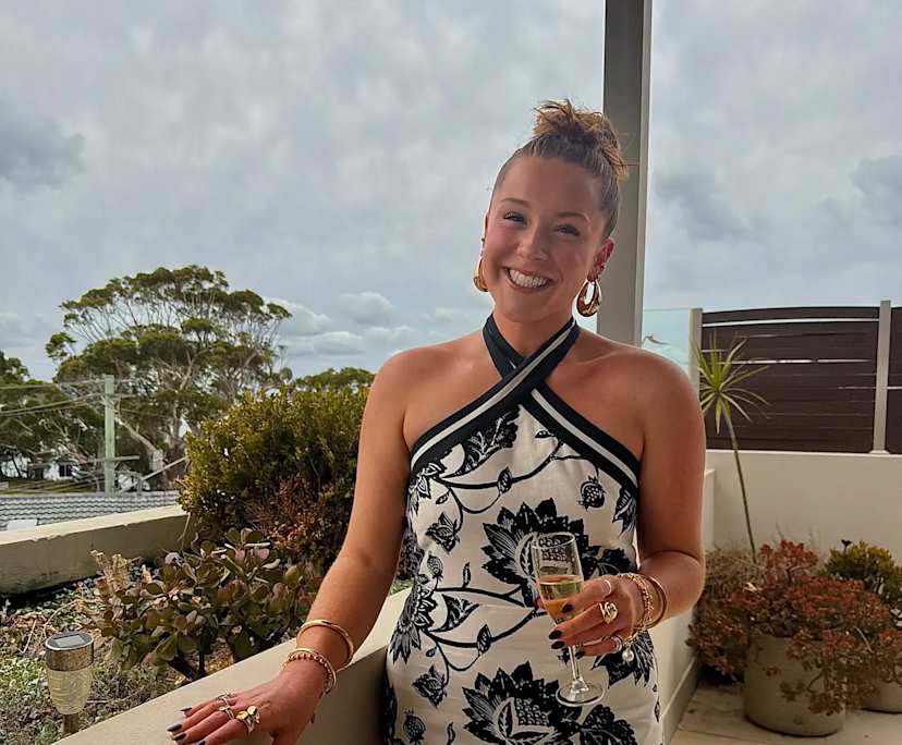 Isabella (23), $400, 