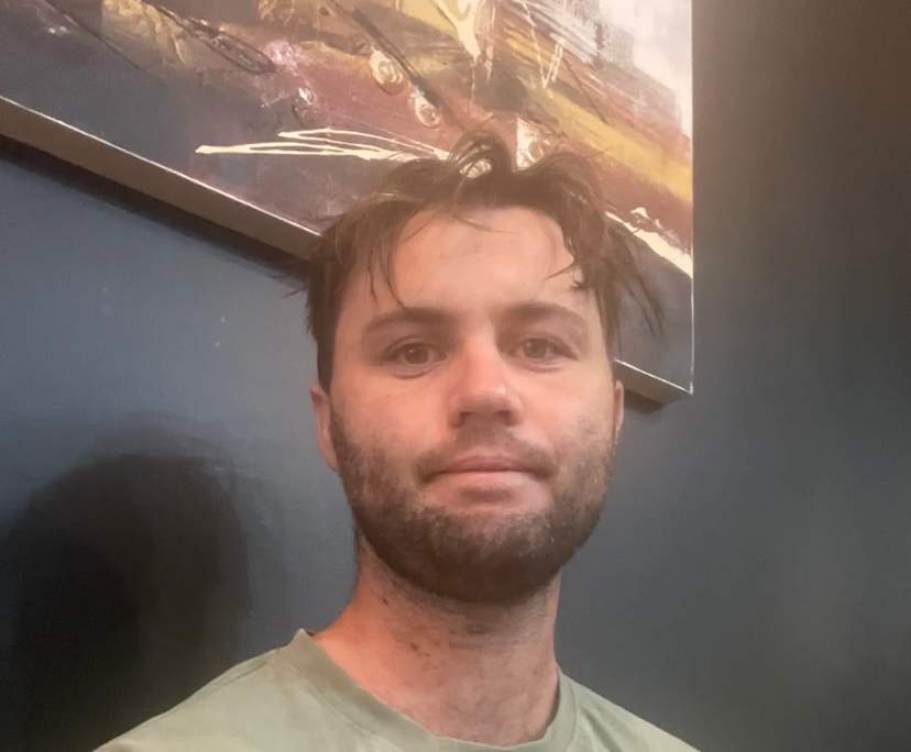 Liam (30), $400, No pets, Non-smoker, and No children