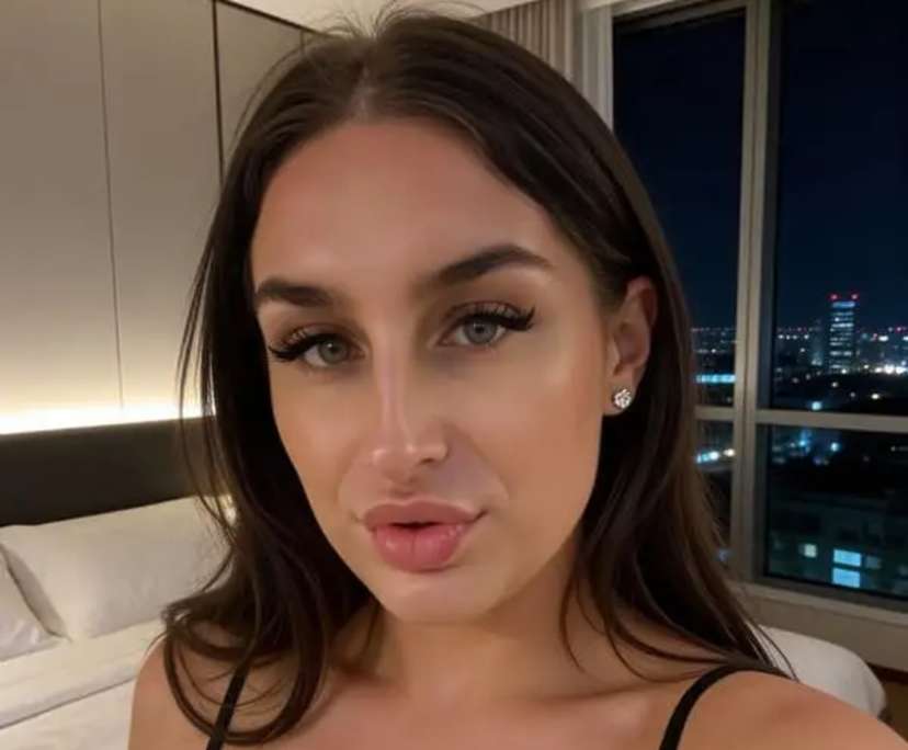 Baylee (28), $1,300, Non-smoker, LGBTQIA+, No pets, and No children