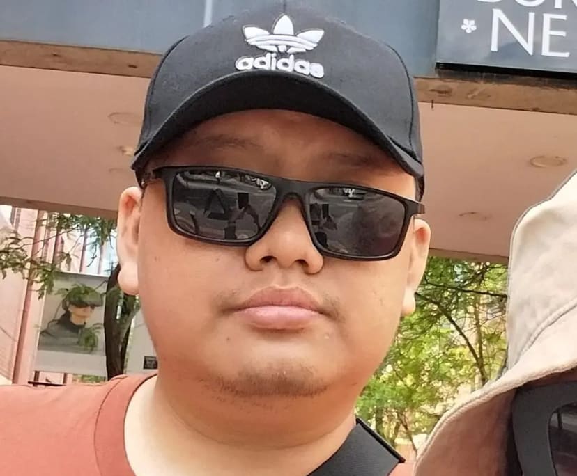 Danny (30), $300, Non-smoker, No pets, and No children