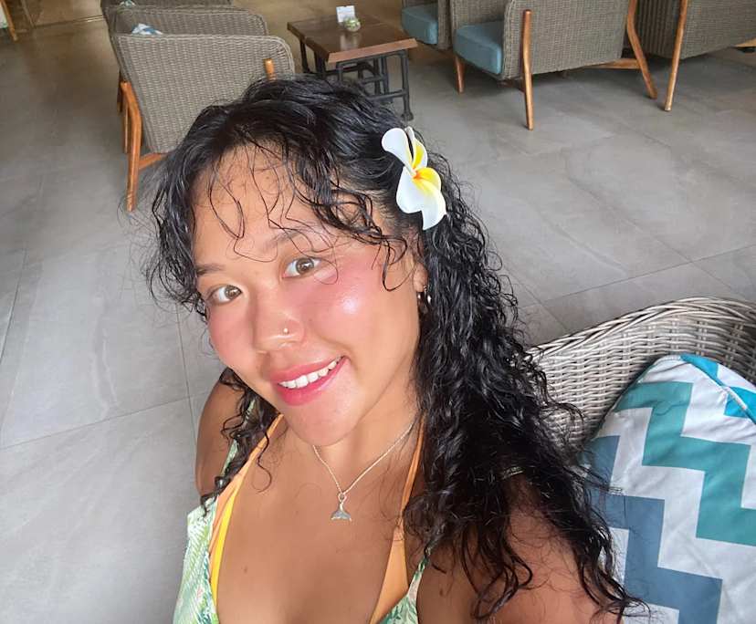 Emily (31), $300, Non-smoker, No pets, and No children