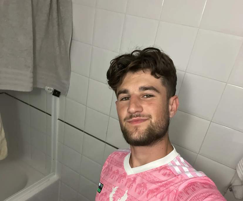 Lucas (23) and Malcolm (23), $400, Non-smoker, Have pets, No pets, and No children