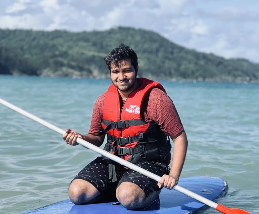 Sanjay (28), $400, Non-smoker, No pets, and No children