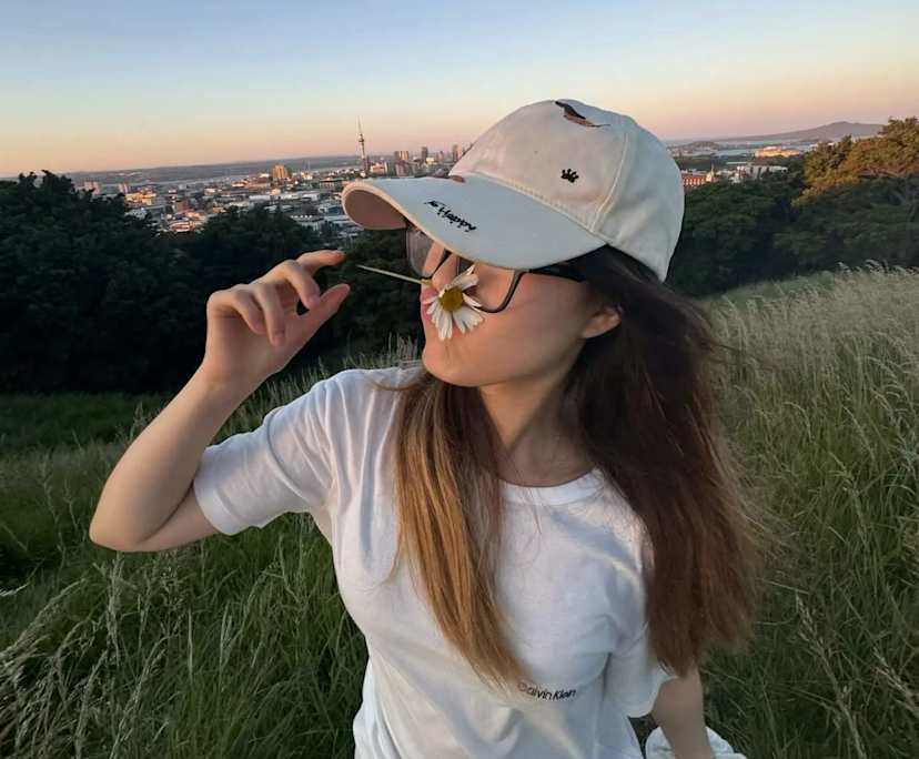 YIXU (23), $400, Non-smoker, No pets, and No children