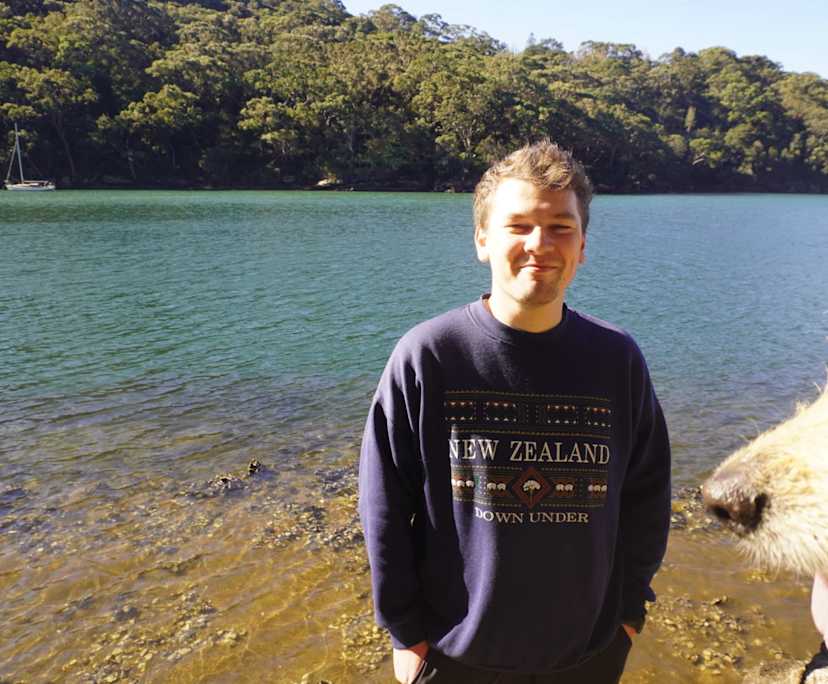 John (27), $500, Non-smoker, No pets, and No children