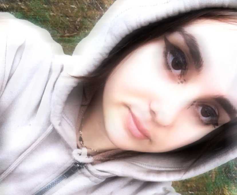 Casey (24), $230, LGBTQIA+, Non-smoker, No pets, and No children