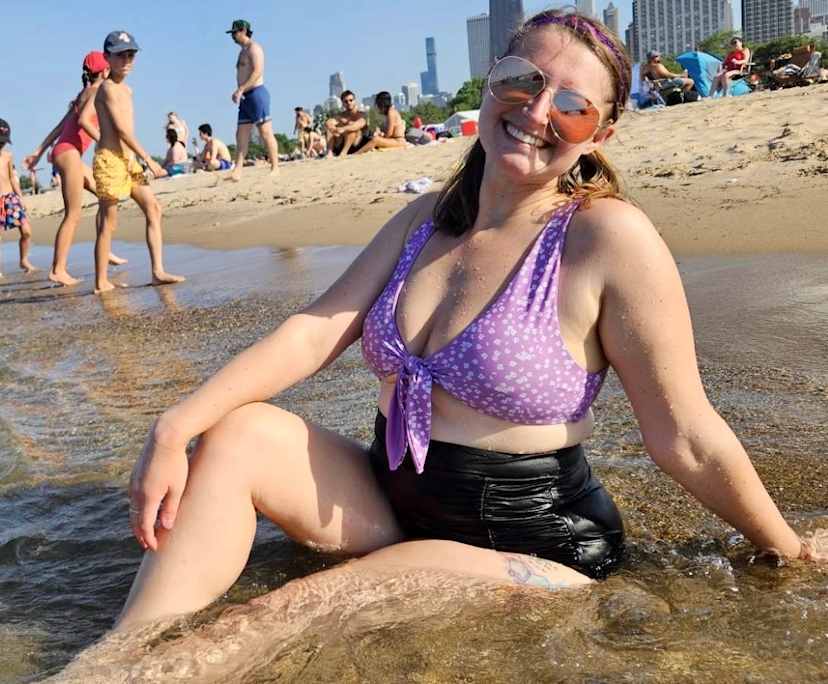 Abbigail (29), $300, 