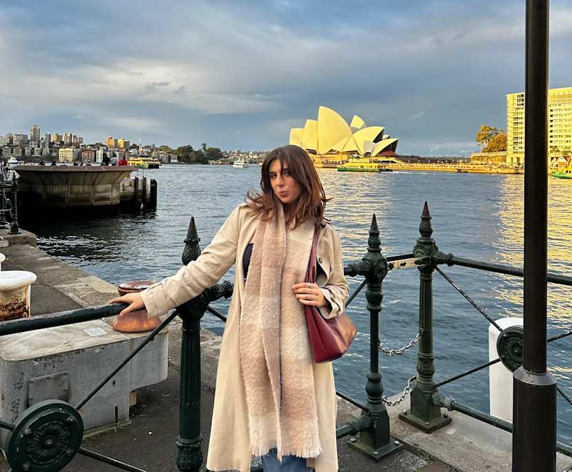 Christina (23), $400, 