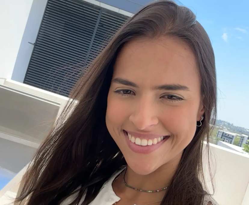 Gabriela (29), $300, 