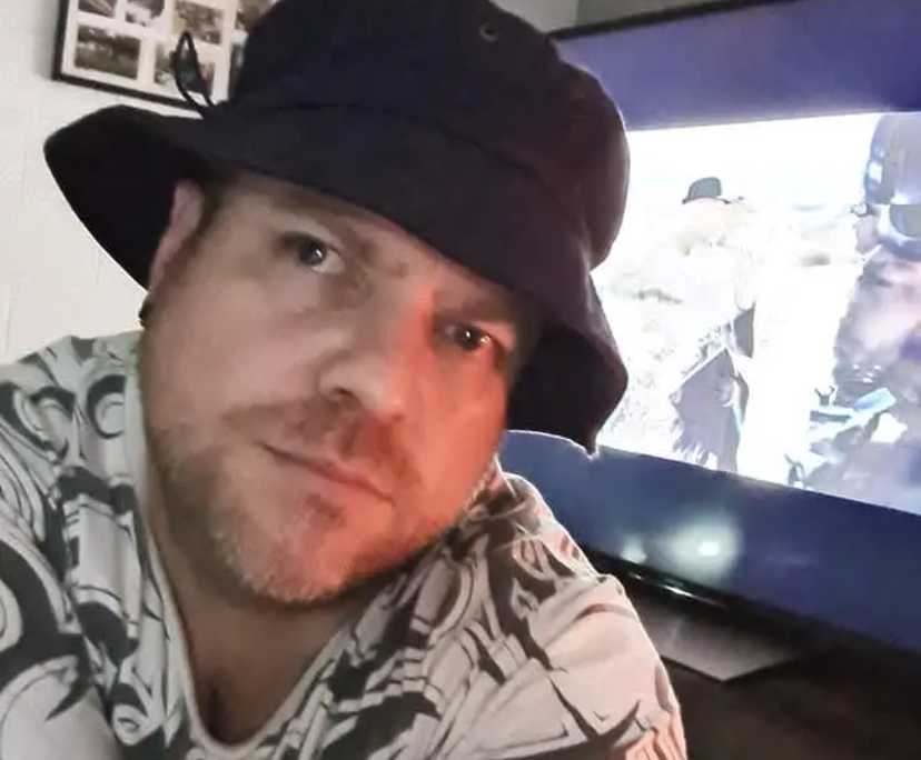 Vaughn nel (46), $500, Non-smoker, Have children, and No pets