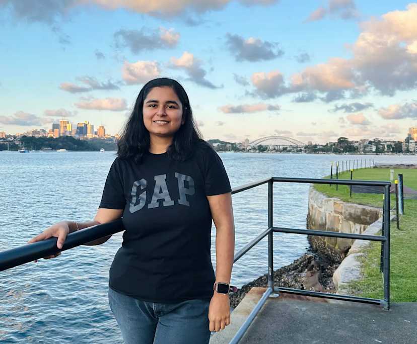 Ishita (25), $400, Non-smoker, No pets, and No children