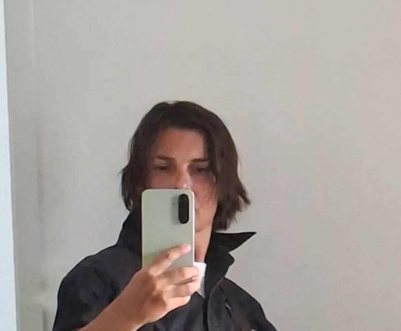 Michelle Wilson (38), $300, LGBTQIA+, Non-smoker, No pets, and No children