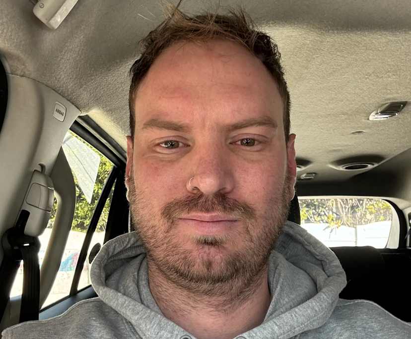 Marius (35), $300, Non-smoker, Have pets, No children, and LGBTQIA+