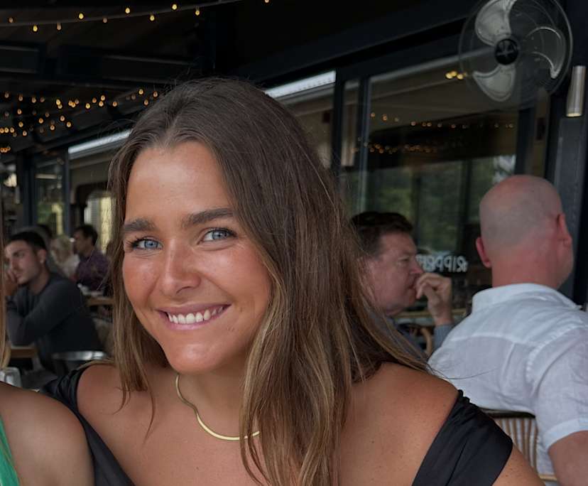 Lillian (28), $650, Non-smoker, No pets, and No children