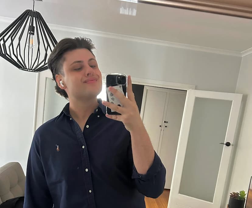 Louis (25), $500, LGBTQIA+, Non-smoker, No pets, and No children