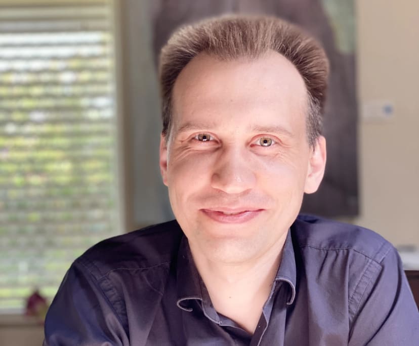 Dima (40), $700, Have children, No pets, and Non-smoker