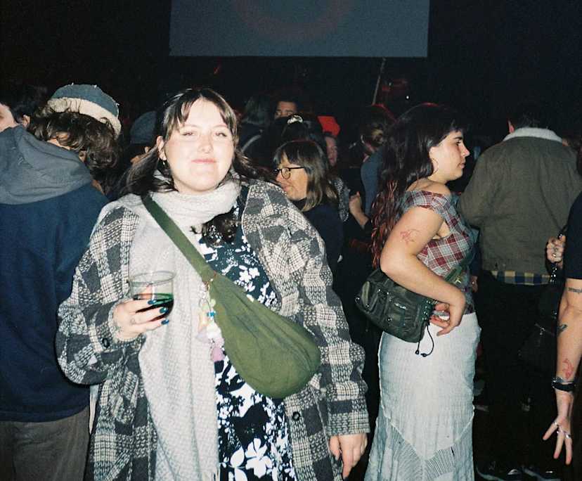 Renae (27), $350, Non-smoker, No pets, No children, and LGBTQIA+