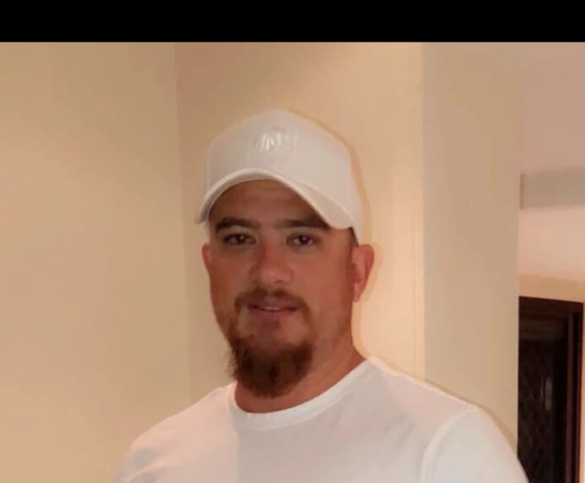 Troy (39), $250, Non-smoker, No pets, and No children