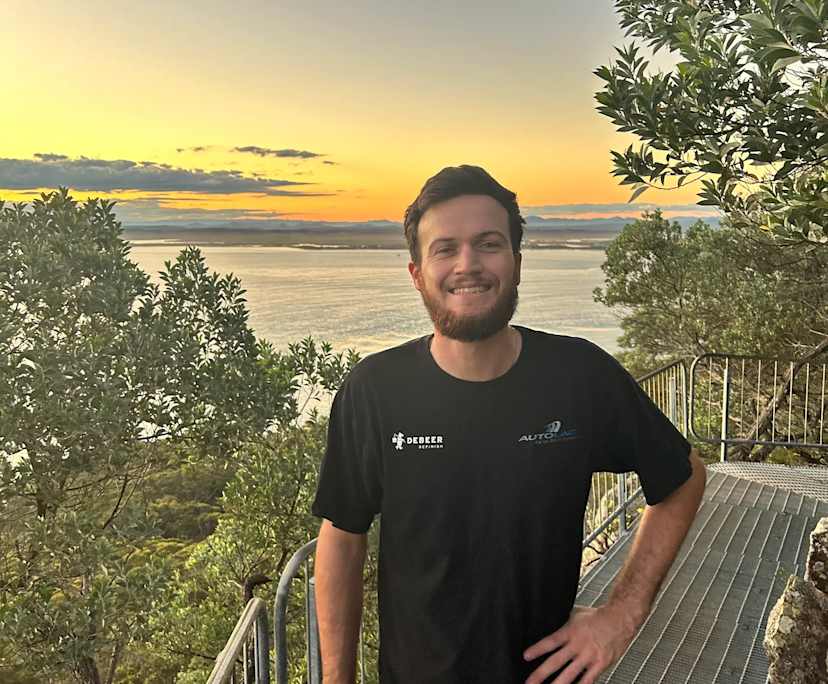 Pat (27), $300, Smoker, No pets, and No children