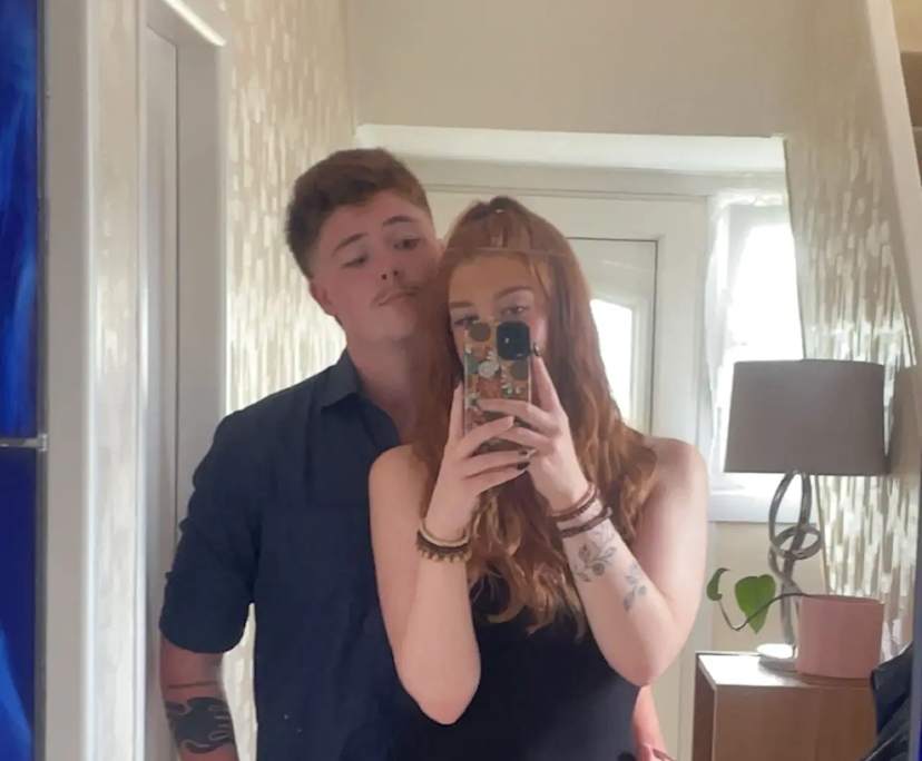 Jarrod (20) and Holly (19), $450, Smoker, No pets, and No children