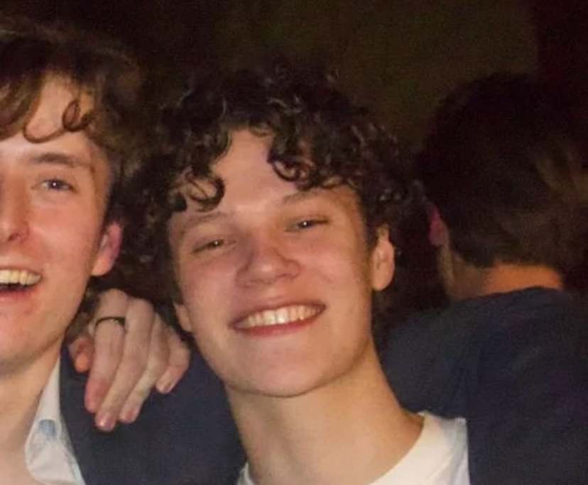 Jules (19), $200, Smoker, No pets, and No children