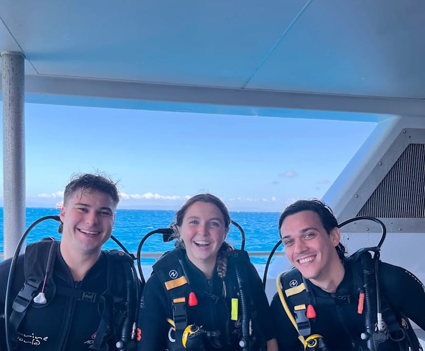 Martin (25), Juliana (26) and Federico (26), $1,000, 