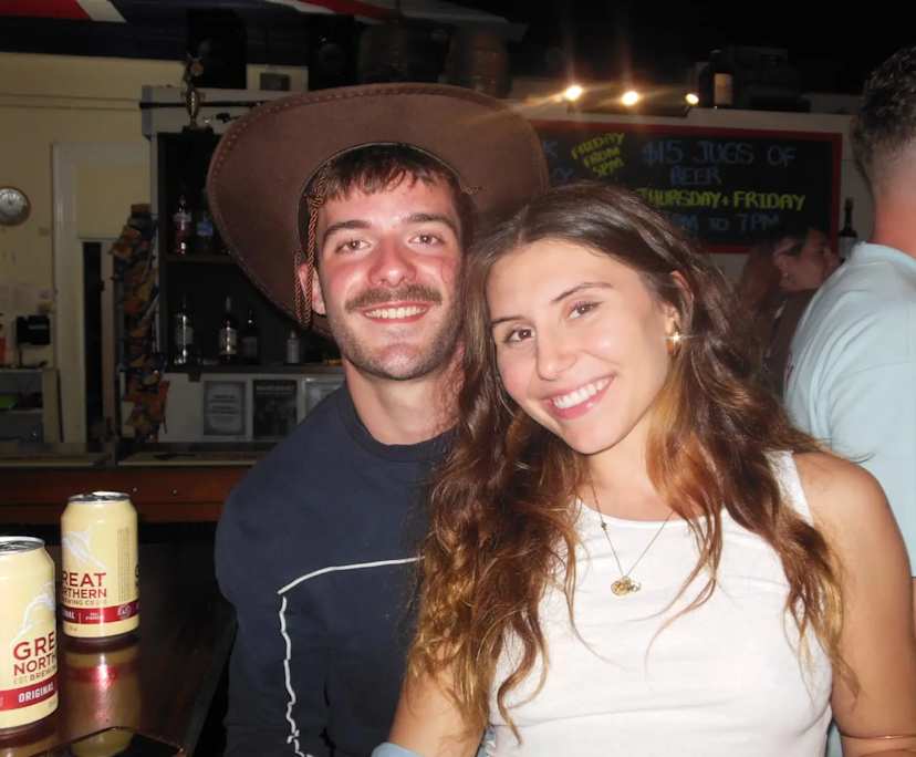 Alexis (24) and Max (22), $800, 