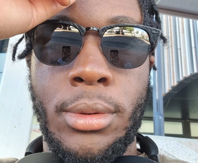 Anesu (23), $250, Non-smoker, No pets, and No children