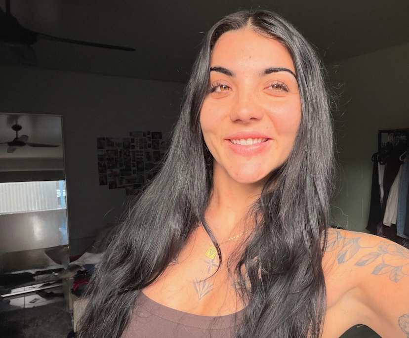 Caitlin (26), $300, Non-smoker, Have pets, and No children