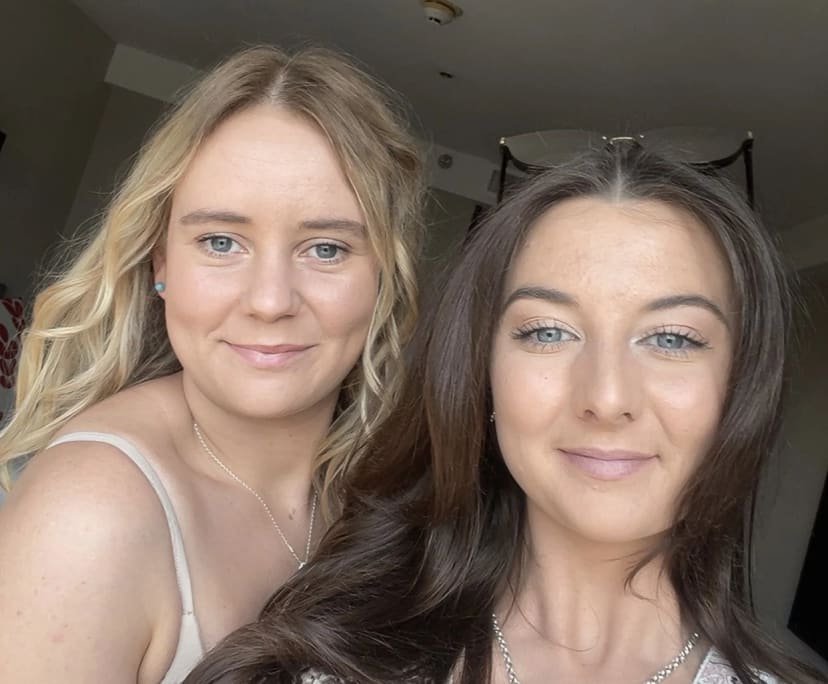 Olivia & Zoe