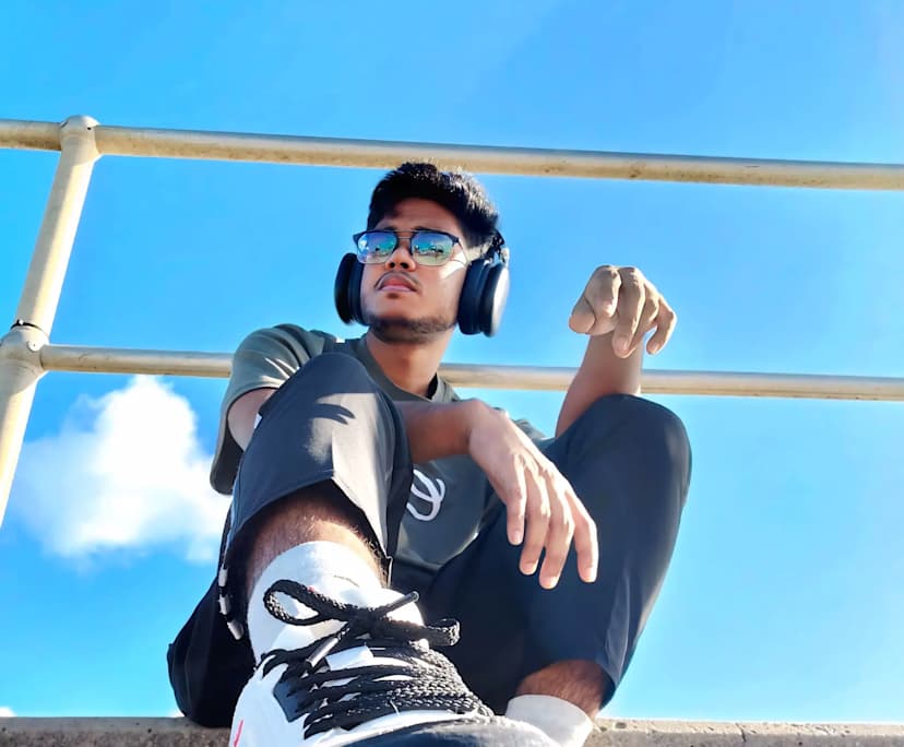 MD Sabbir Hossein (23), $200, Non-smoker, No pets, and No children