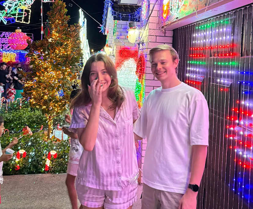 Annaliese (24) and Tom (24), $400, Non-smoker, No pets, and No children