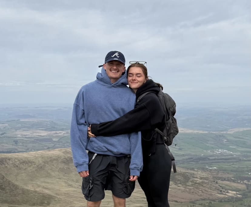 Charlie (28) and Rae (25), $850, Non-smoker, No pets, and No children