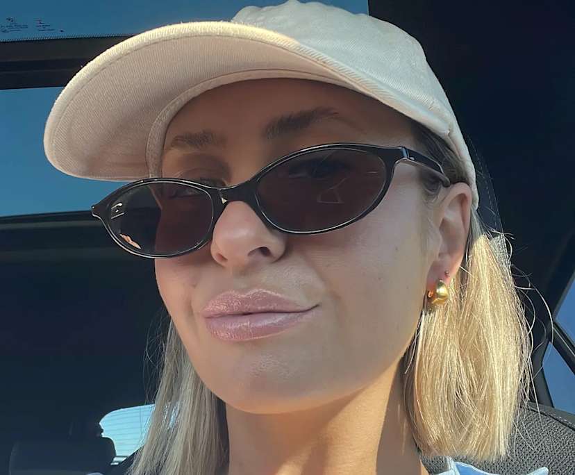 Chantelle (32), $350, Non-smoker, No pets, and No children