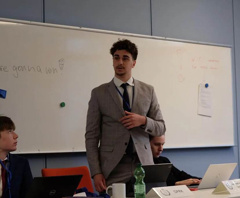 Nicklas (18) and Mazdak (18), $600, 