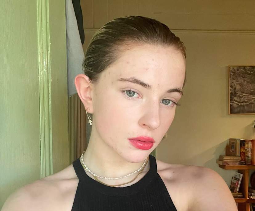 Jasmine (21), $500, Non-smoker, Have pets, and No children