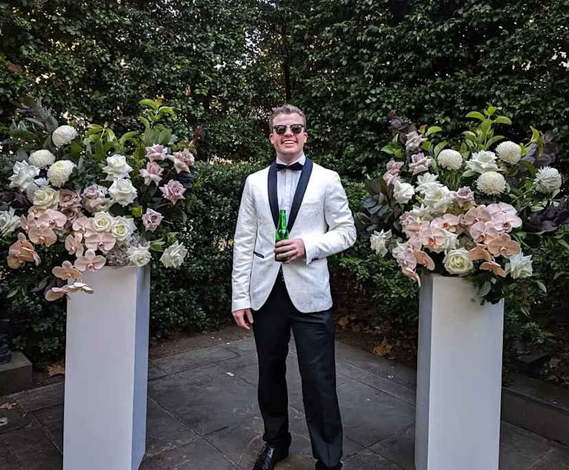 Jack (28), $300, Non-smoker, No pets, and No children