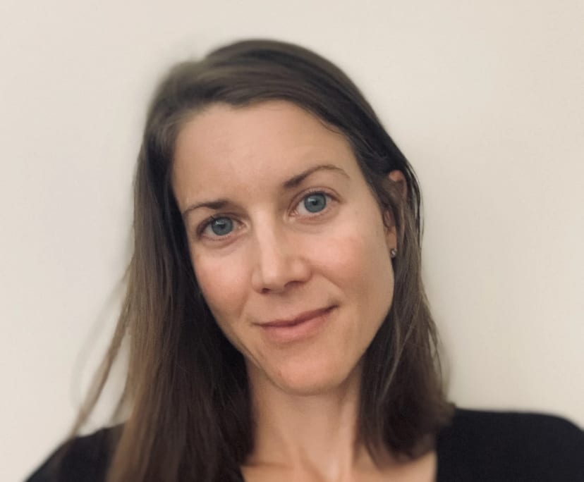 Isabelle (36), $300, No pets, Non-smoker, and No children