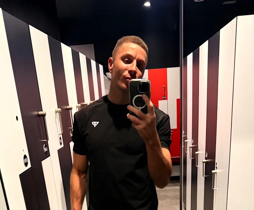 Paddy (34), $400, Non-smoker, No pets, and No children