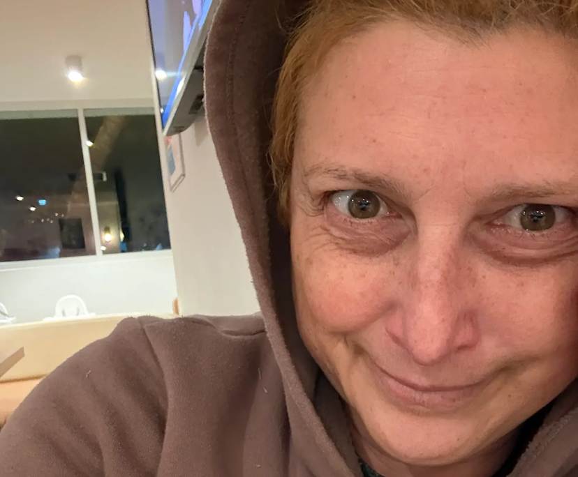 Maddi (52), $250, No pets, Non-smoker, and No children