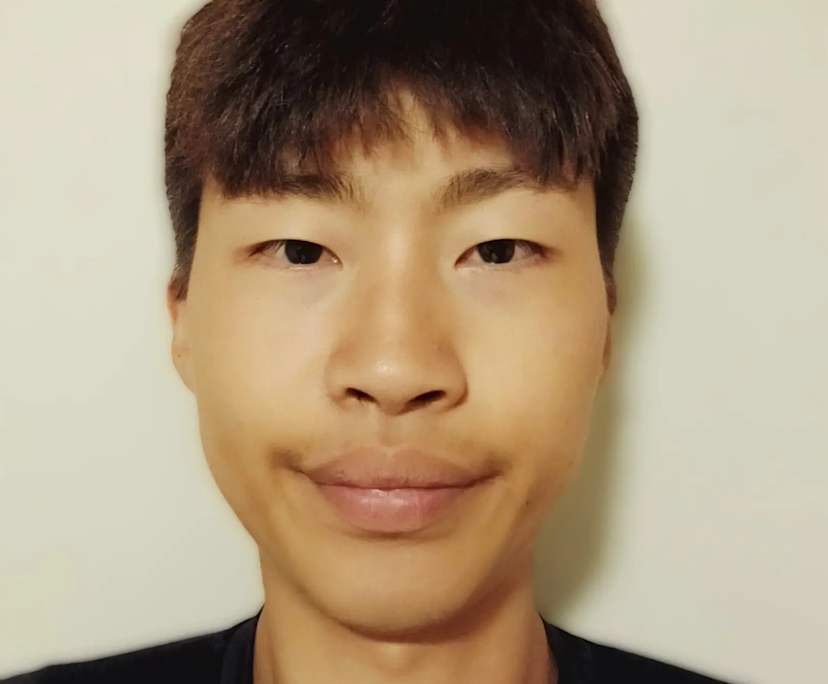 Peter (25), $250, Non-smoker, No pets, and No children