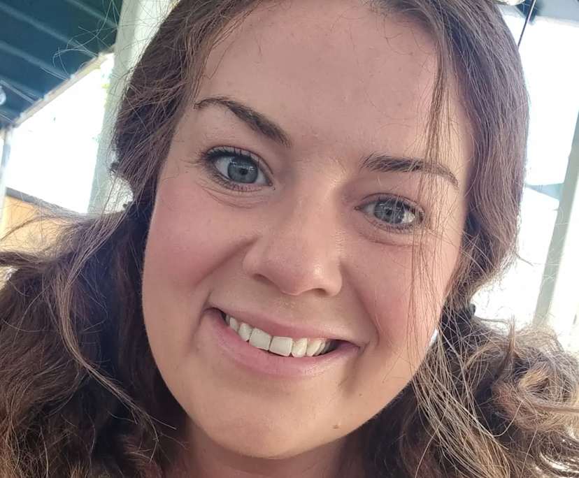 Danni (35), $600, LGBTQIA+, Have pets, Non-smoker, and No children