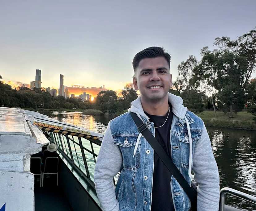 Saurabh (31), $450, Non-smoker, No pets, and No children